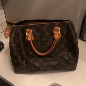 Louis Vuitton Speedy 30